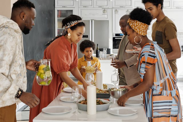 Family preparing to have dinner